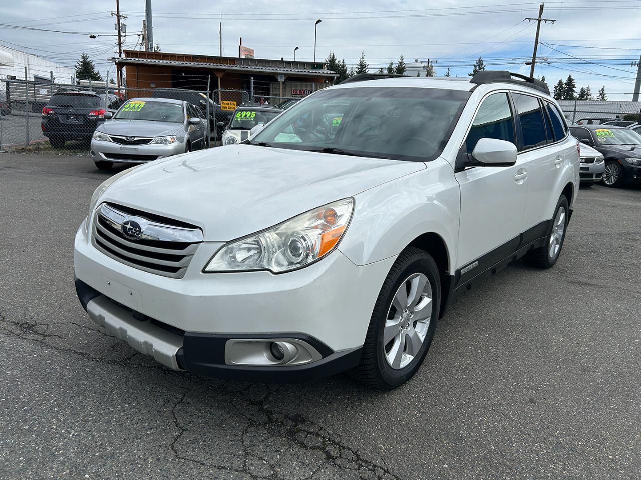 Subaru Outback 4dr Wgn H4 Auto 2.5i Limited Pwr Moon 2011