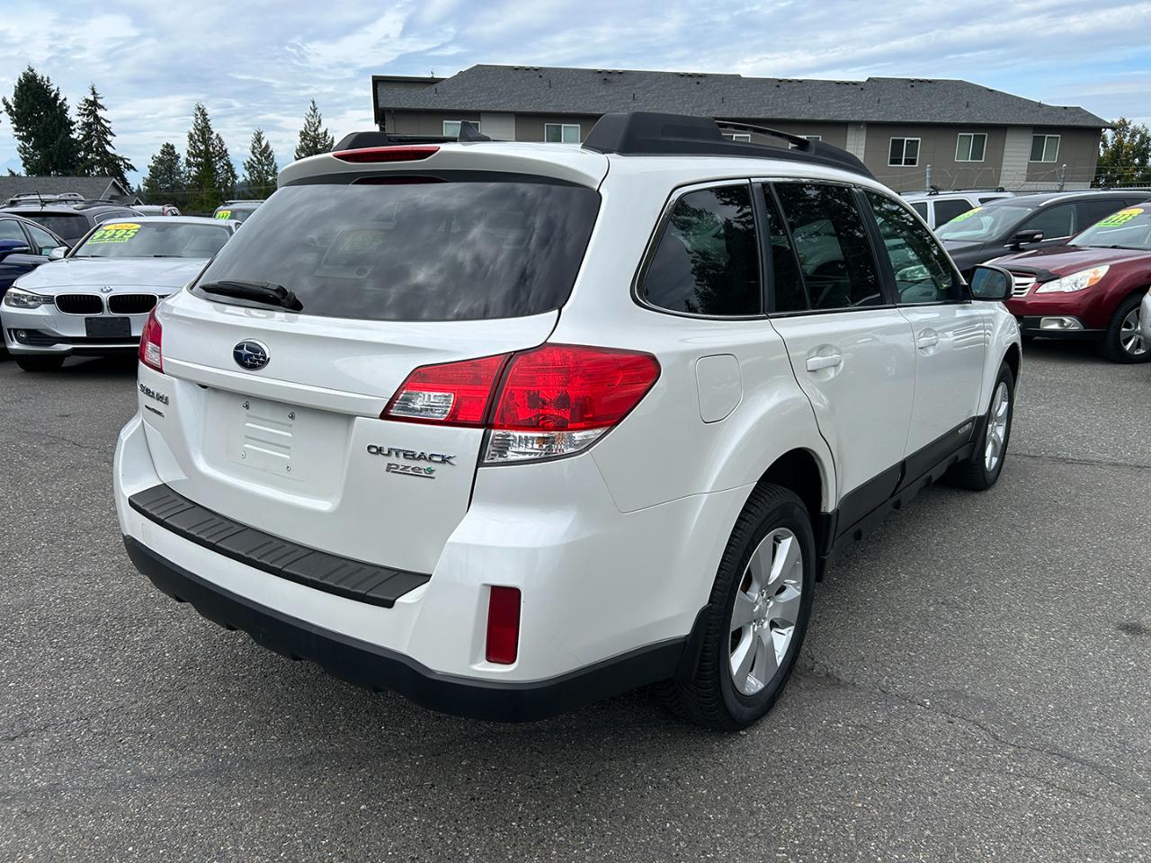 Subaru Outback 4dr Wgn H4 Auto 2.5i Limited Pwr Moon 2011