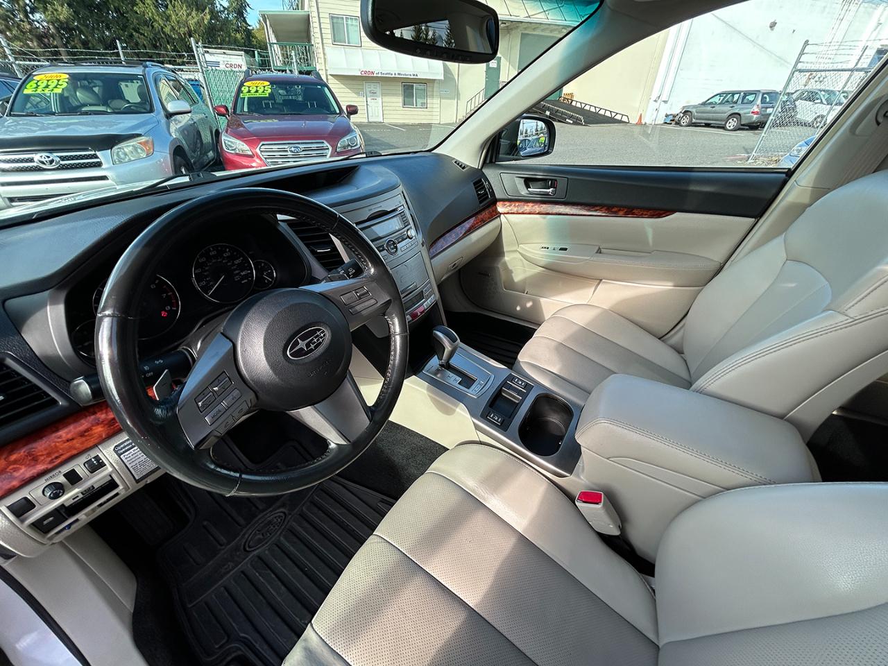 Subaru Outback 4dr Wgn H4 Auto 2.5i Limited Pwr Moon 2011