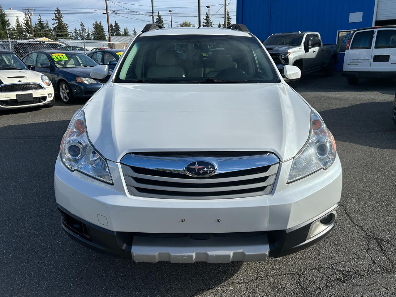 Subaru Outback 4dr Wgn H4 Auto 2.5i Limited Pwr Moon 2011
