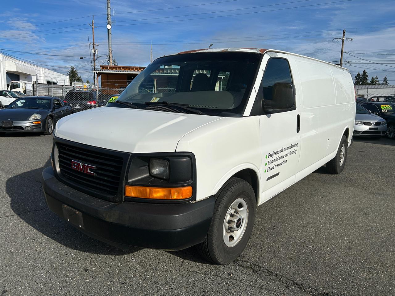 GMC Savana Cargo Van 3500 155" WB RWD 2003