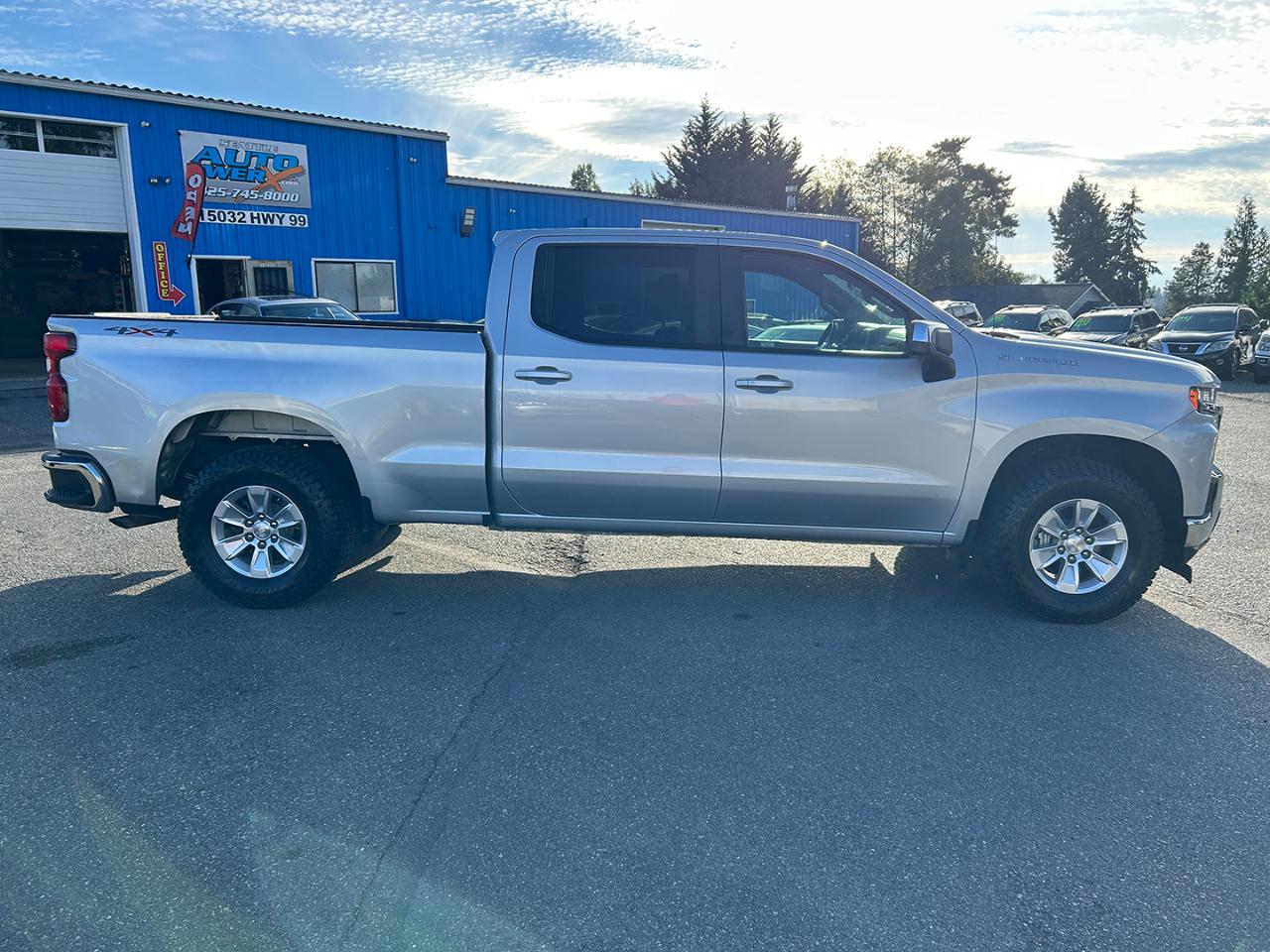 Chevrolet Silverado 1500 LTD 4WD Crew Cab 157" LT 2022