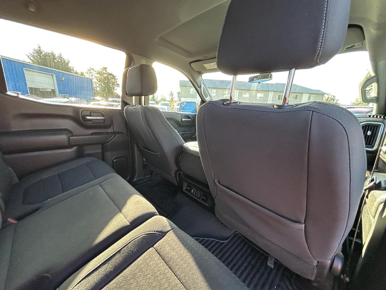 Chevrolet Silverado 1500 LTD 4WD Crew Cab 157" LT 2022