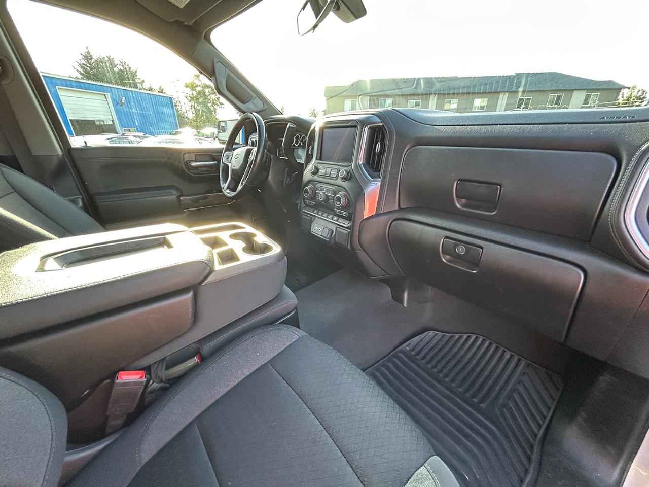 Chevrolet Silverado 1500 LTD 4WD Crew Cab 157" LT 2022