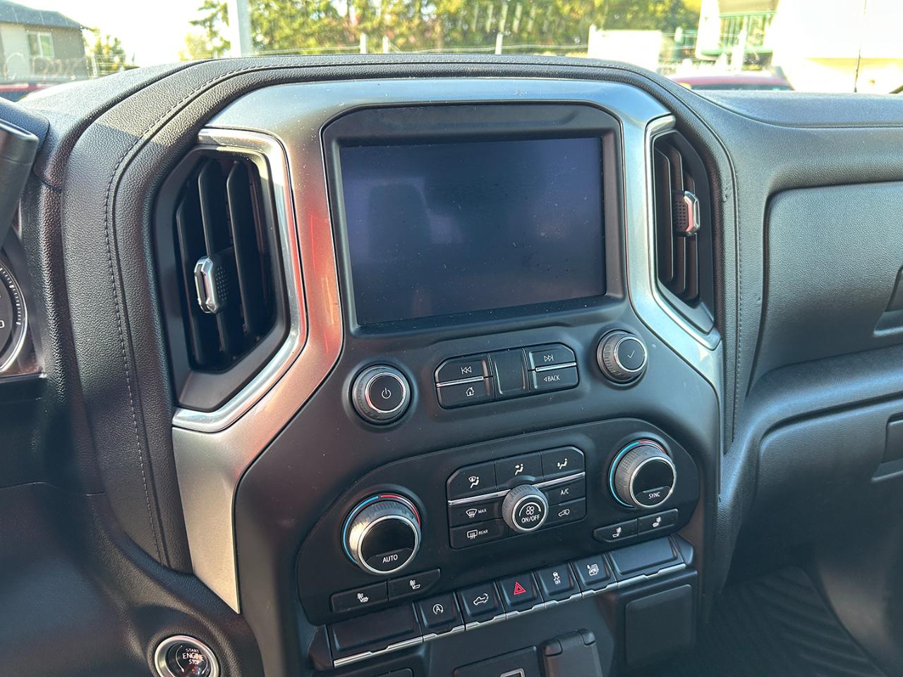 Chevrolet Silverado 1500 LTD 4WD Crew Cab 157" LT 2022