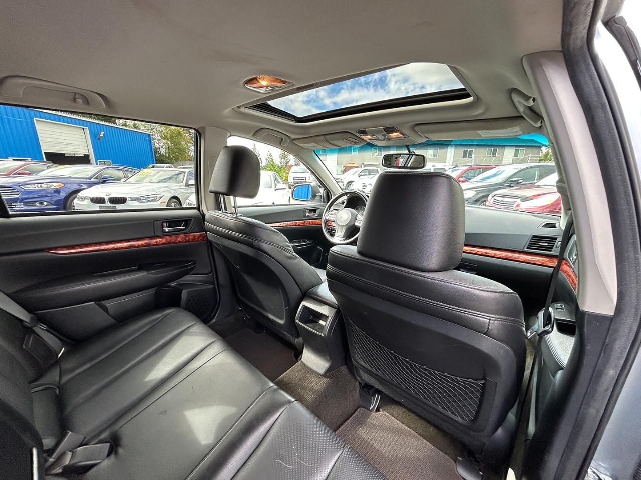 Subaru Outback 4dr Wgn H6 Auto 3.6R Limited 2012