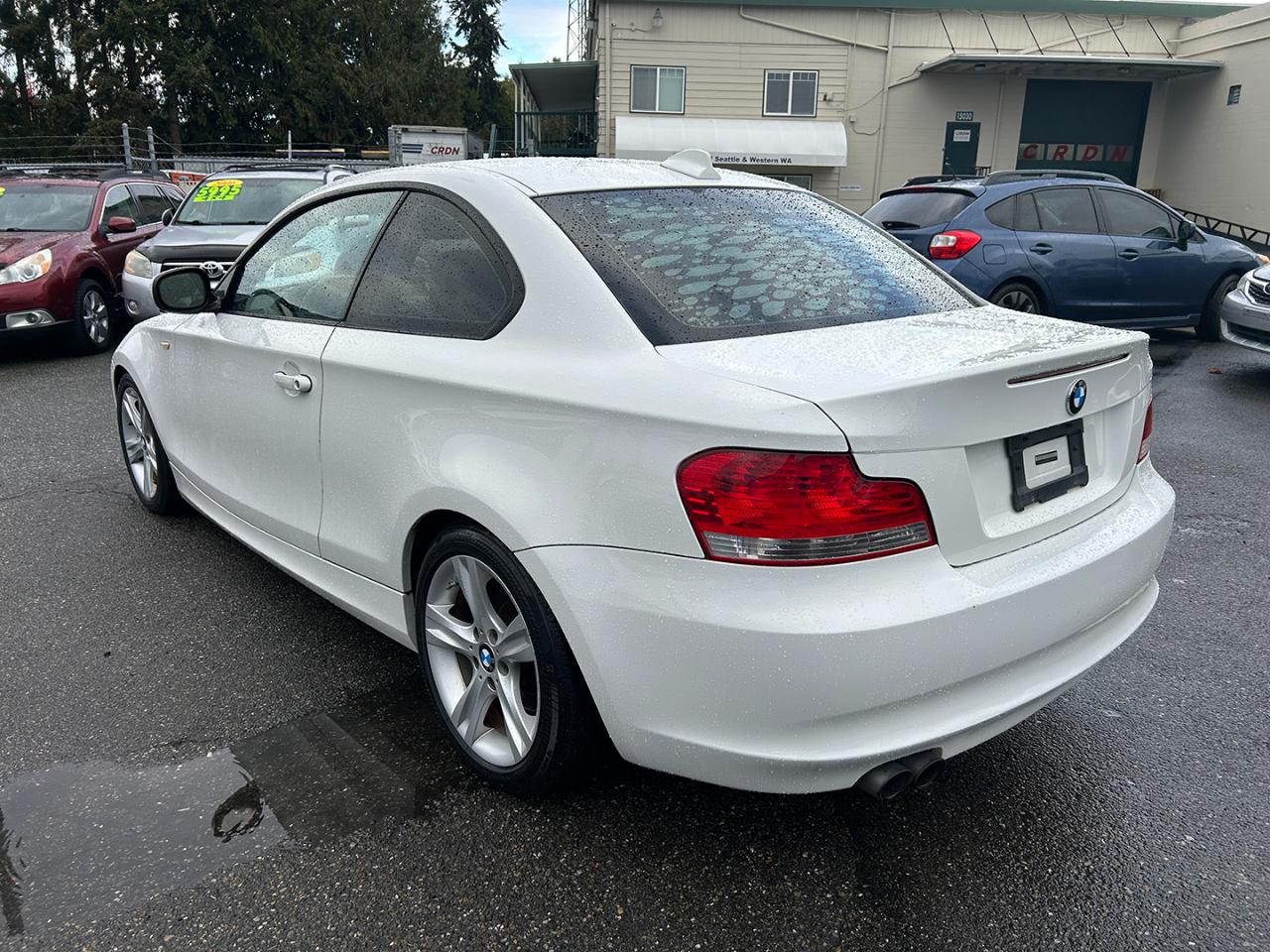 BMW 1 Series 2dr Cpe 128i SULEV 2011