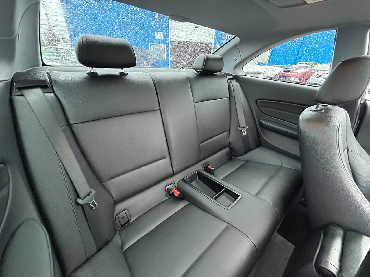 BMW 1 Series 2dr Cpe 128i SULEV 2011