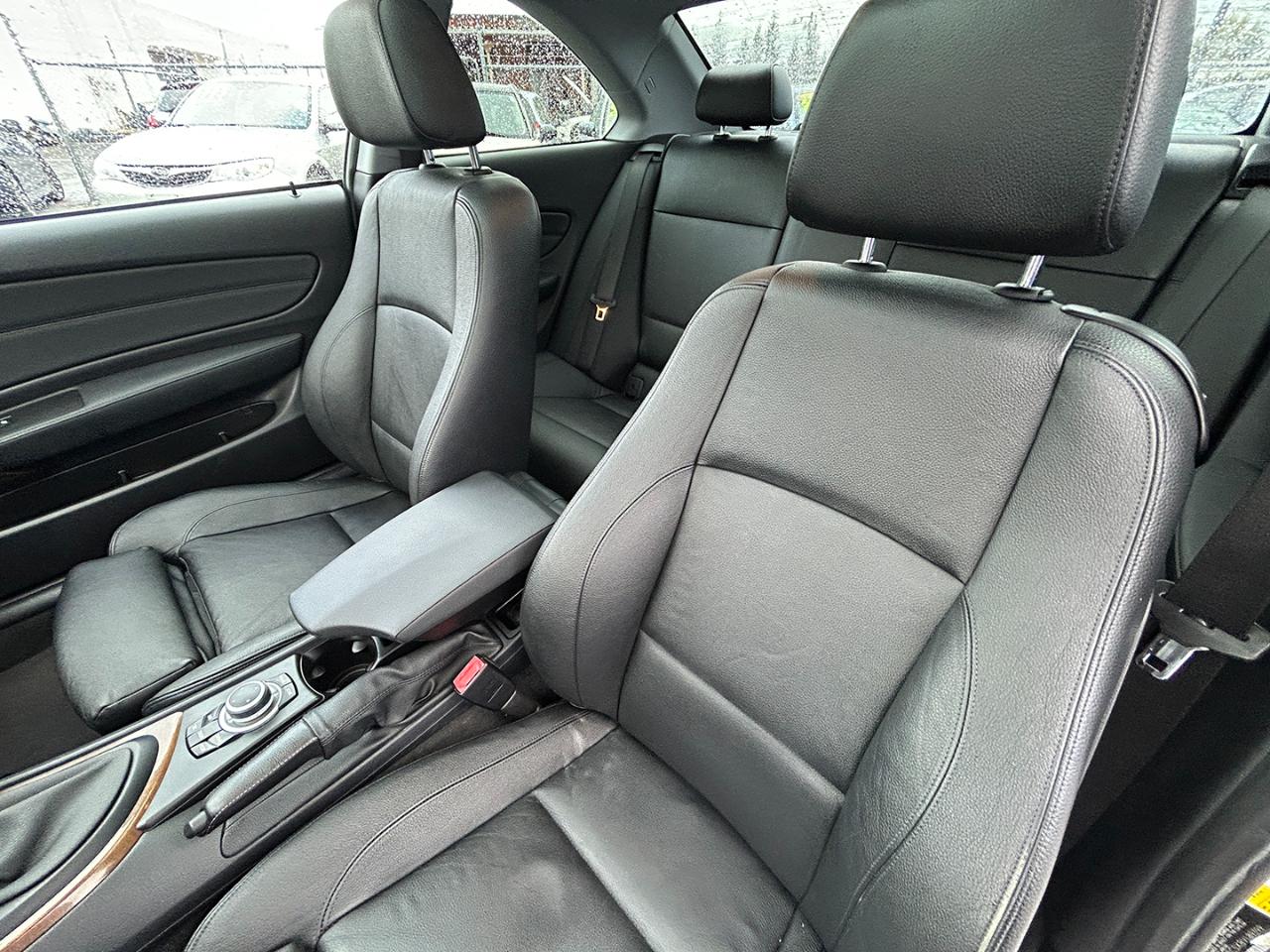 BMW 1 Series 2dr Cpe 128i SULEV 2011