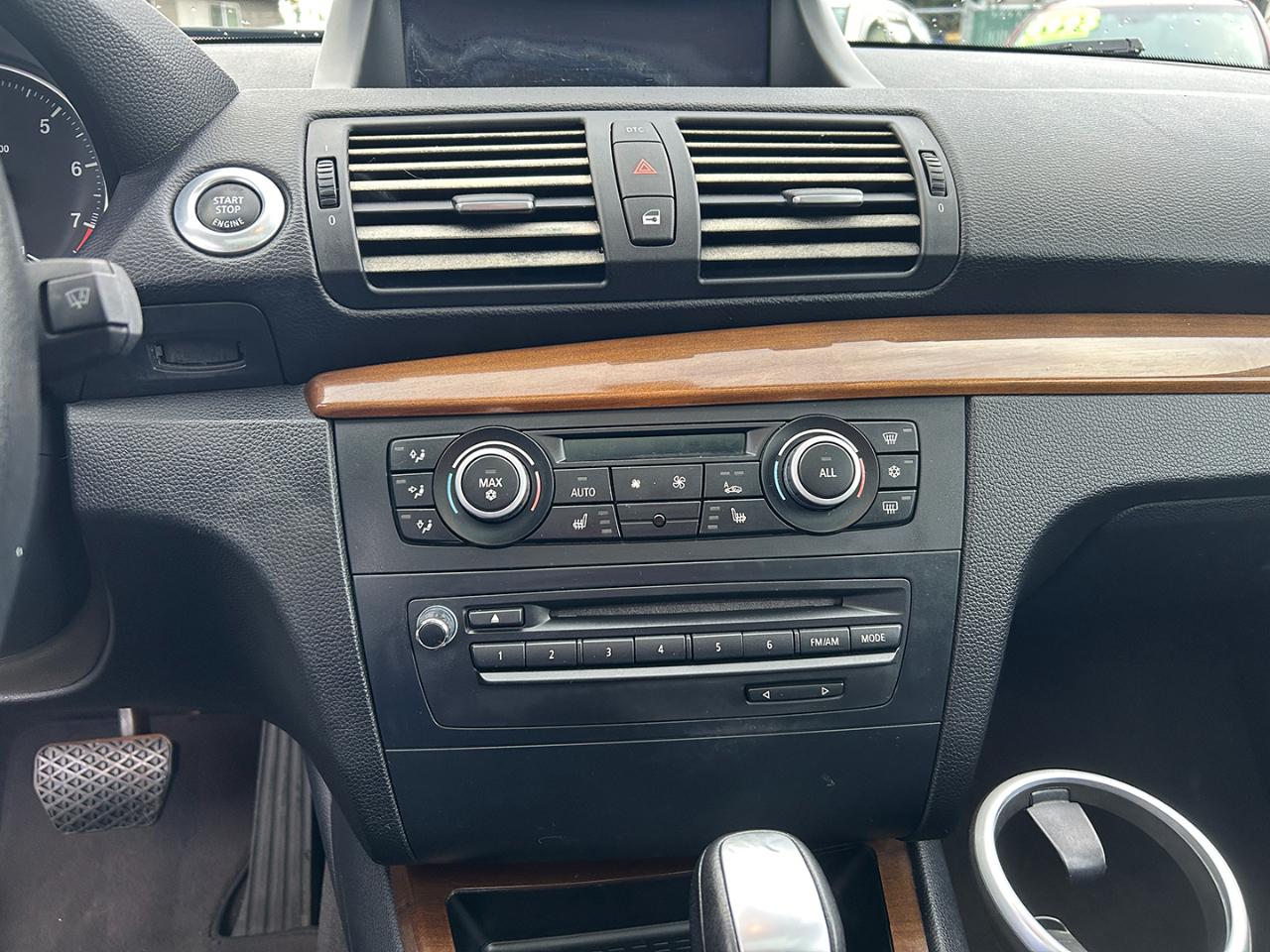 BMW 1 Series 2dr Cpe 128i SULEV 2011