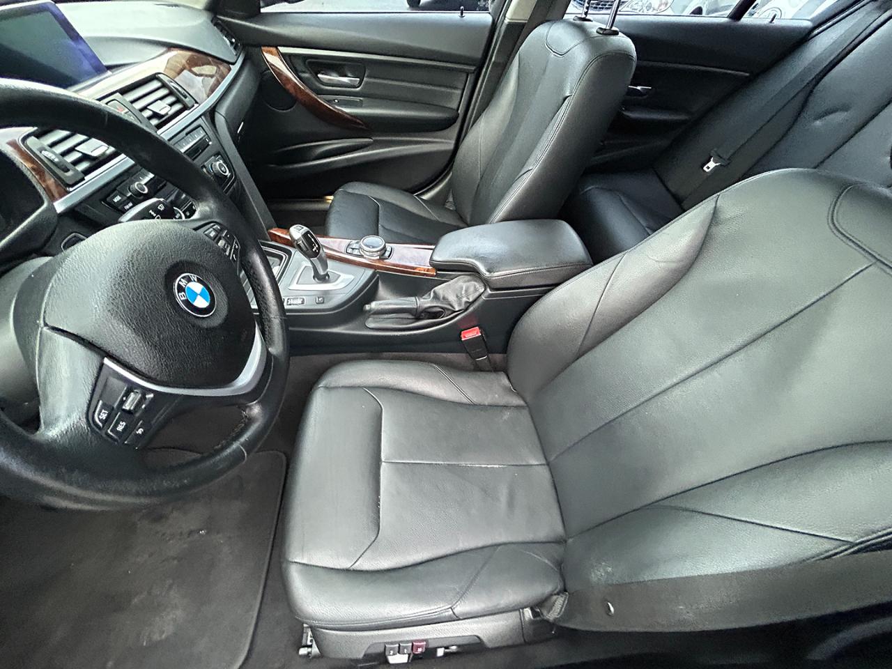 BMW 3 Series 4dr Sdn 328i xDrive AWD 2014
