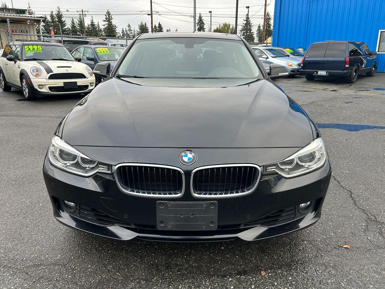 BMW 3 Series 4dr Sdn 328i xDrive AWD 2014
