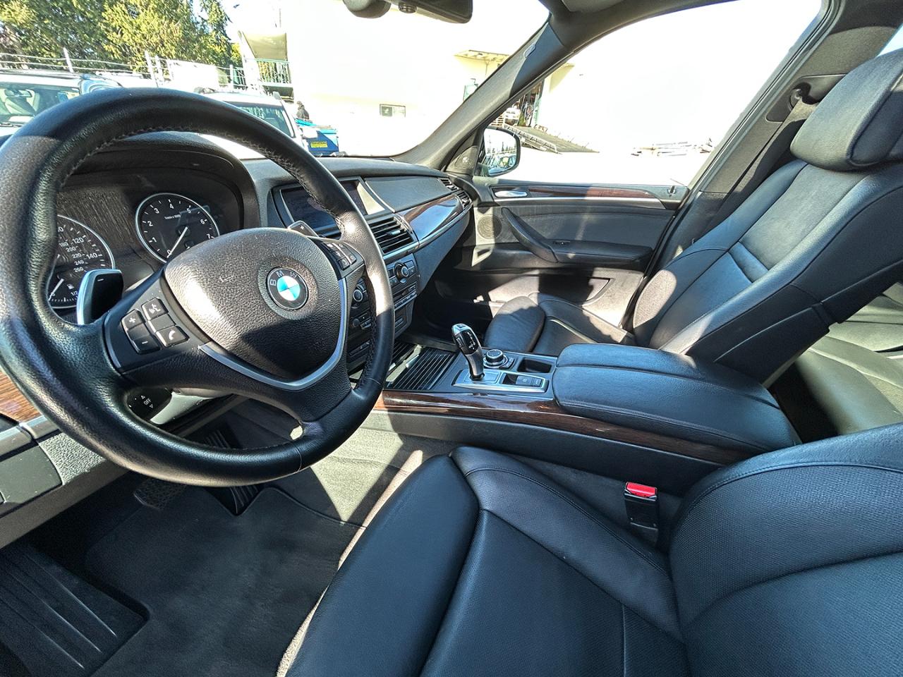BMW X5 AWD 4dr 50i 2012