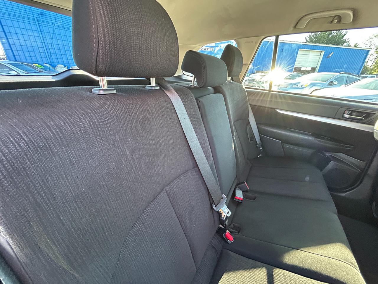 Subaru Outback 4dr Wgn H4 Auto 2.5i Premium 2014