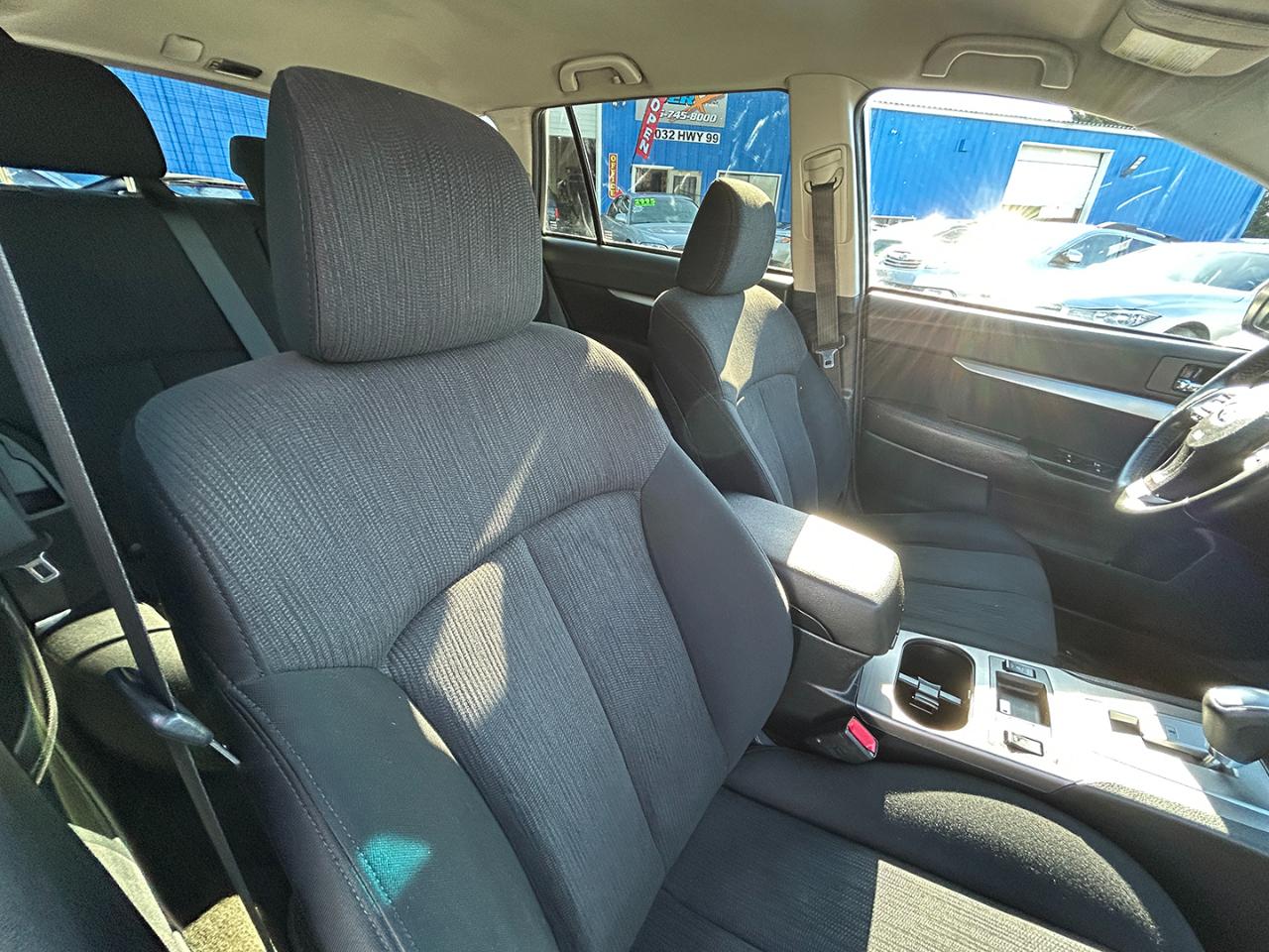 Subaru Outback 4dr Wgn H4 Auto 2.5i Premium 2014