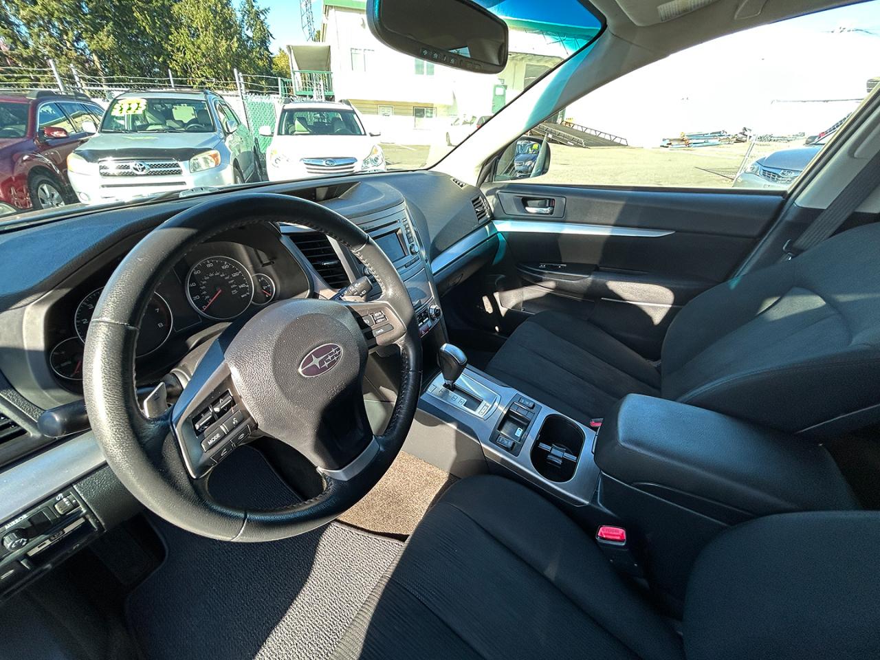 Subaru Outback 4dr Wgn H4 Auto 2.5i Premium 2014