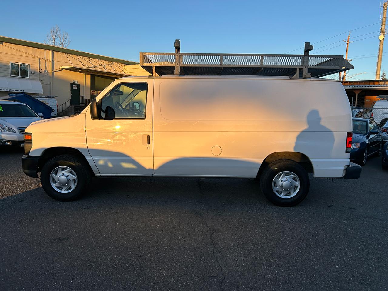 Ford Econoline Cargo Van E-350 Super Duty Commercial 2013