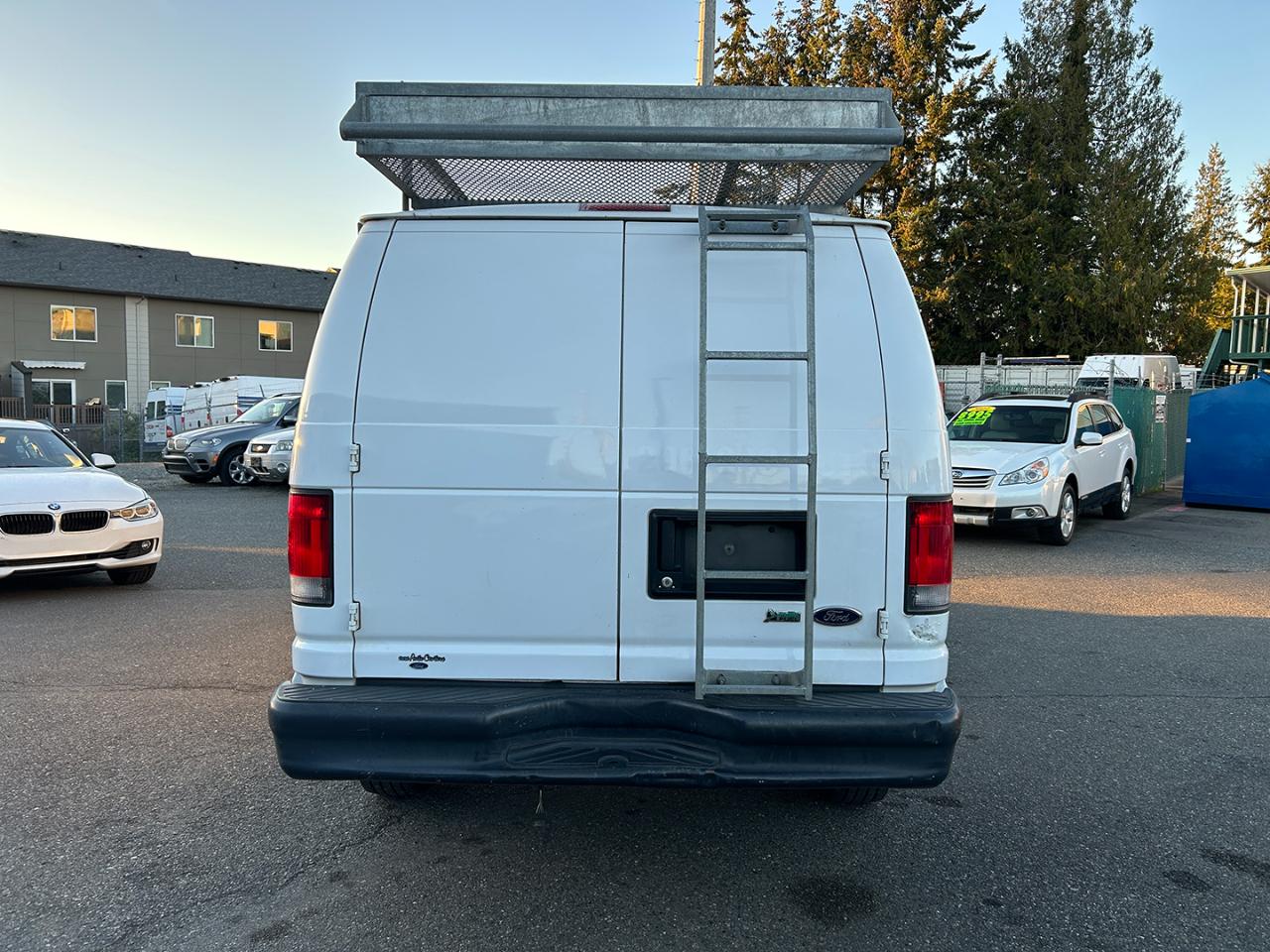 Ford Econoline Cargo Van E-350 Super Duty Commercial 2013