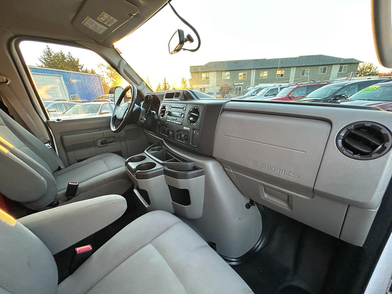 Ford Econoline Cargo Van E-350 Super Duty Commercial 2013