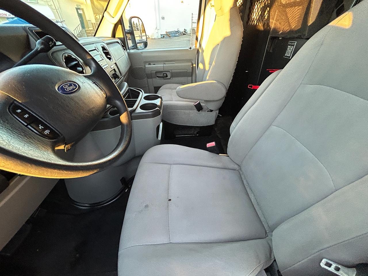 Ford Econoline Cargo Van E-350 Super Duty Commercial 2013