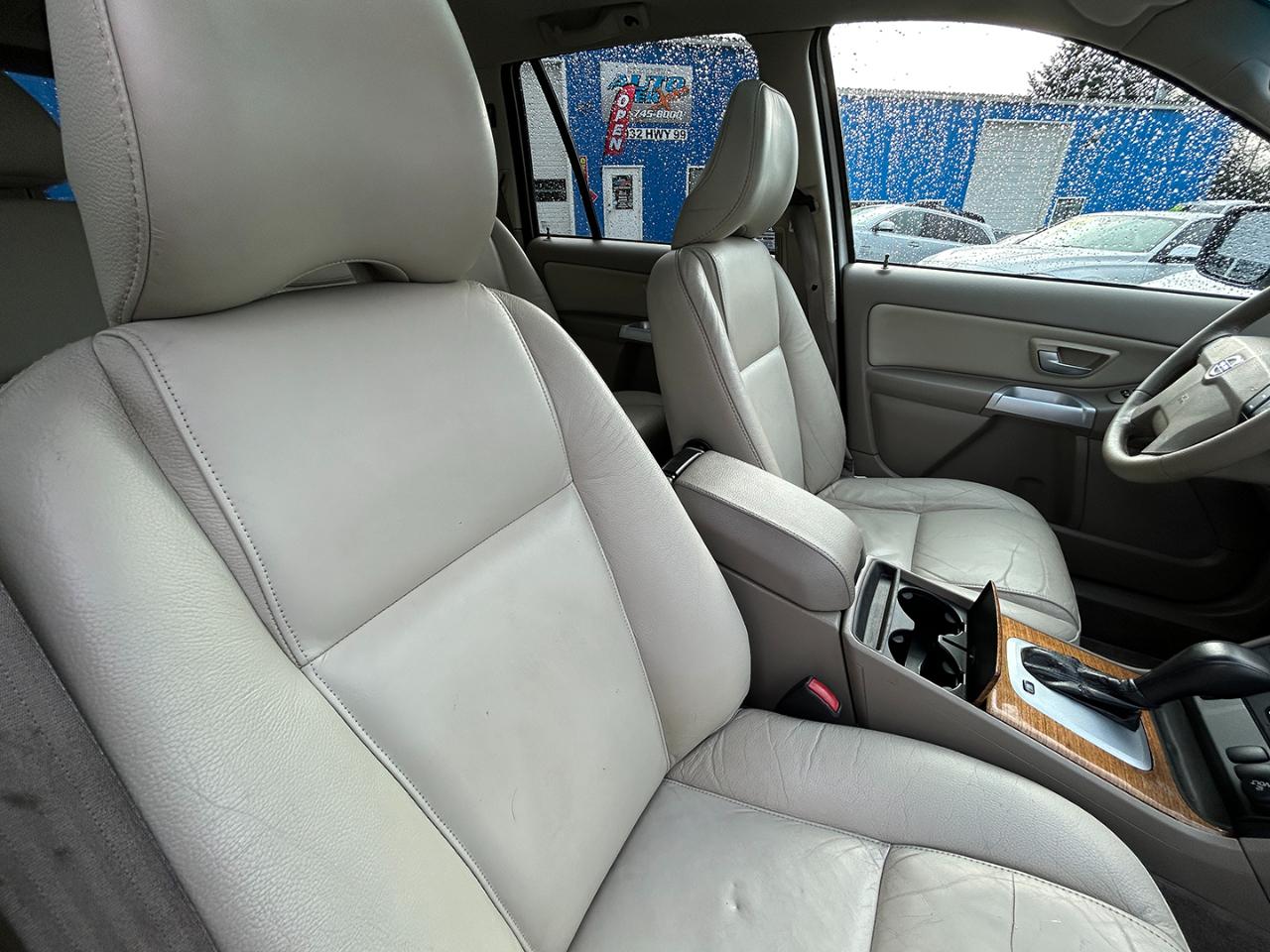Volvo XC90 2.5L Turbo AWD Auto w/Sunroof/3rd 2006