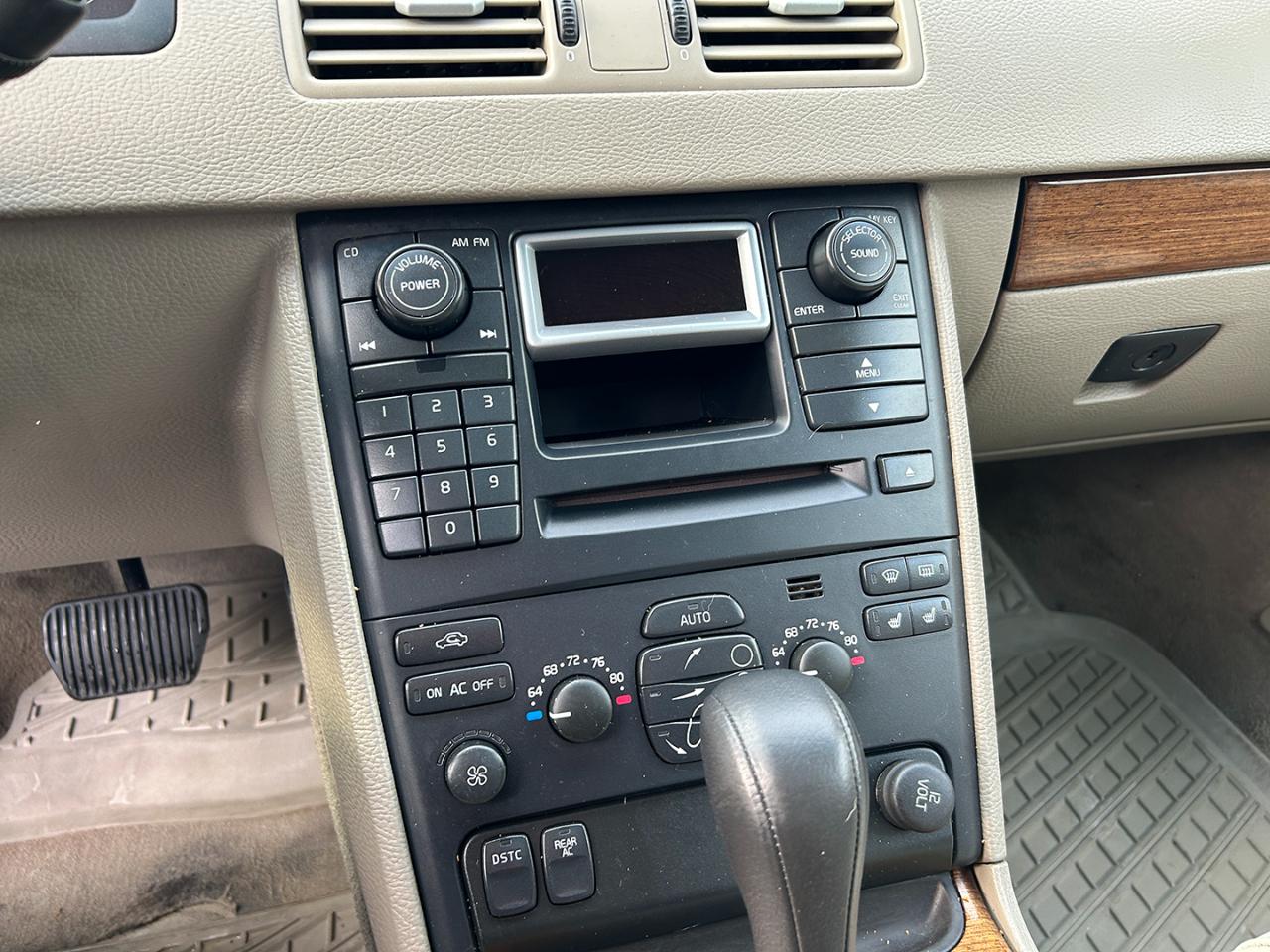 Volvo XC90 2.5L Turbo AWD Auto w/Sunroof/3rd 2006