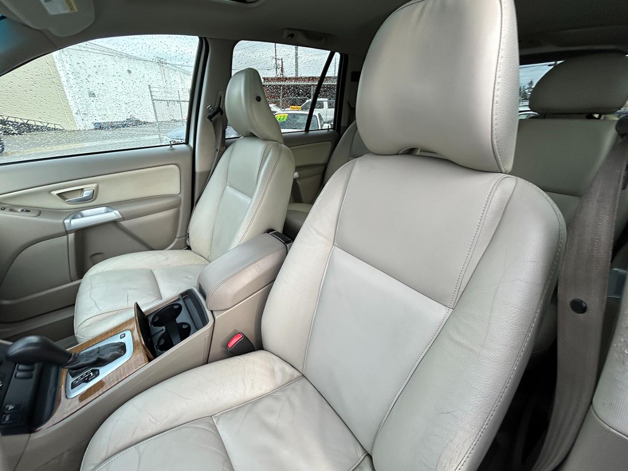 Volvo XC90 2.5L Turbo AWD Auto w/Sunroof/3rd 2006