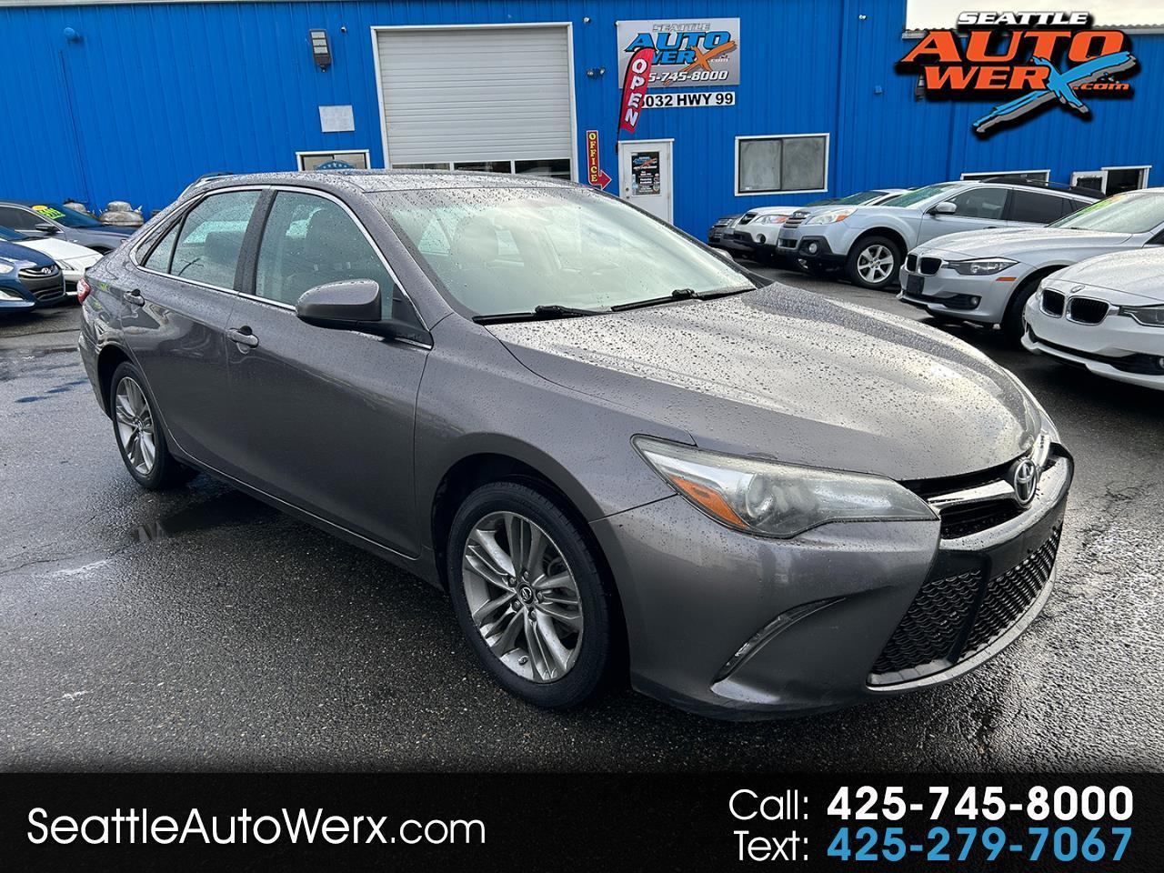 Toyota Camry SE Auto (Natl) 2017