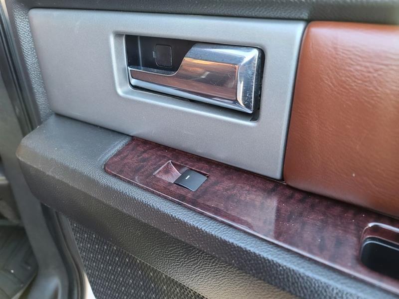 Ford Expedition EL King Ranch 4WD 2012