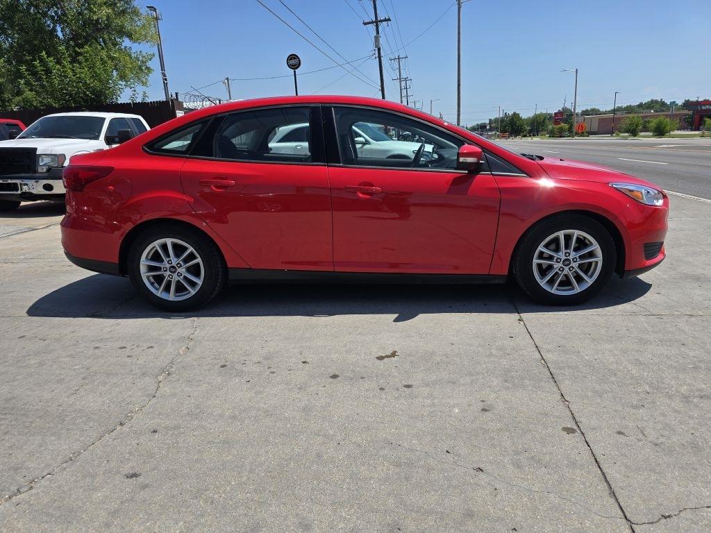 Ford Focus SE Sedan 2017