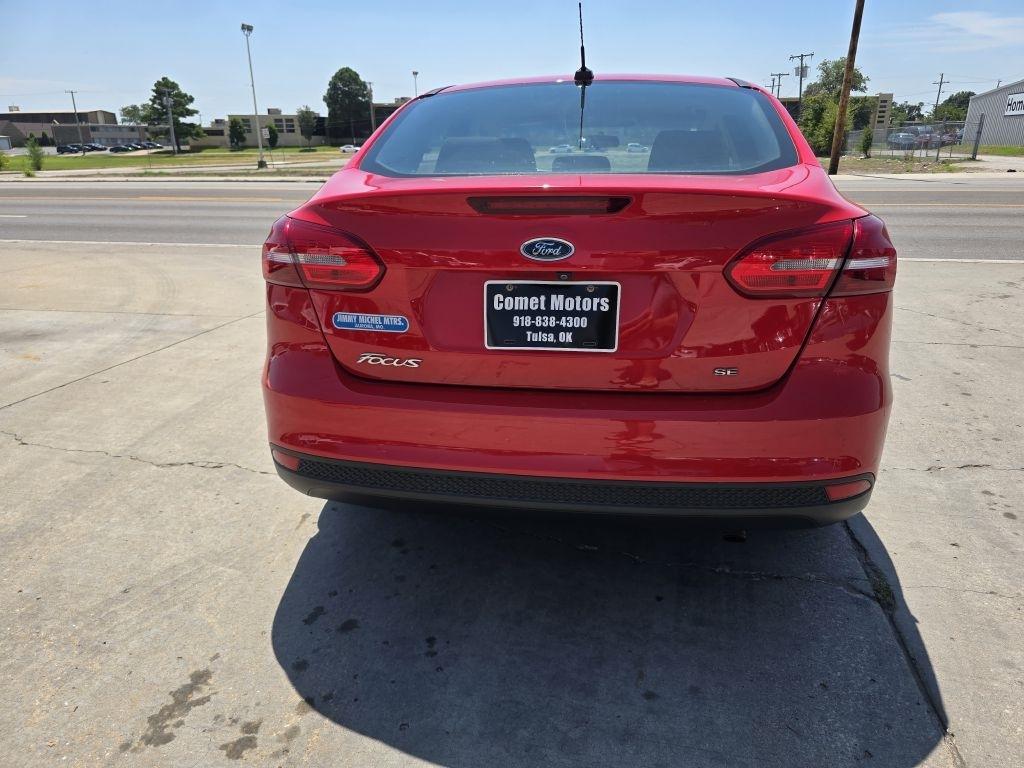 Ford Focus SE Sedan 2017