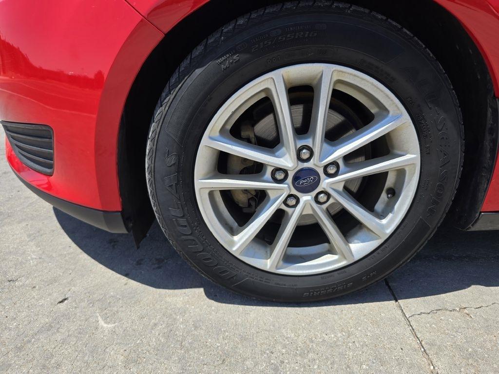 Ford Focus SE Sedan 2017