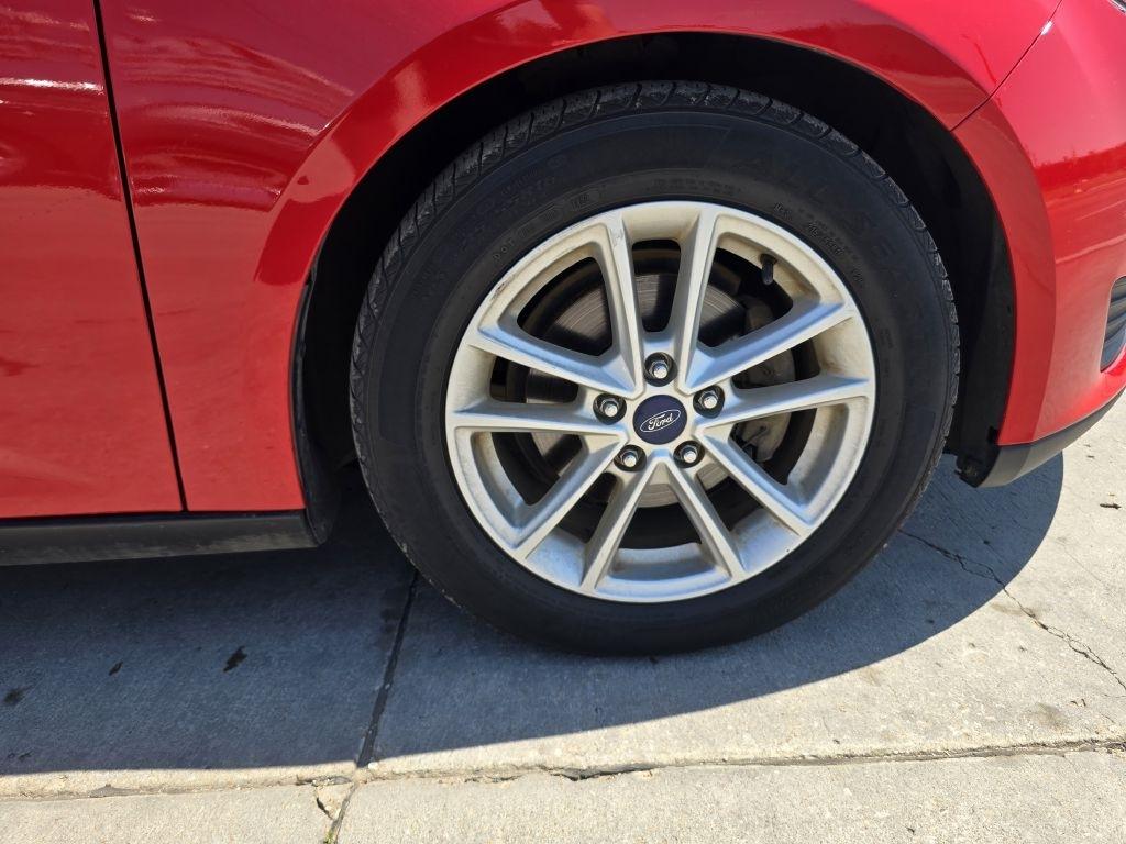 Ford Focus SE Sedan 2017