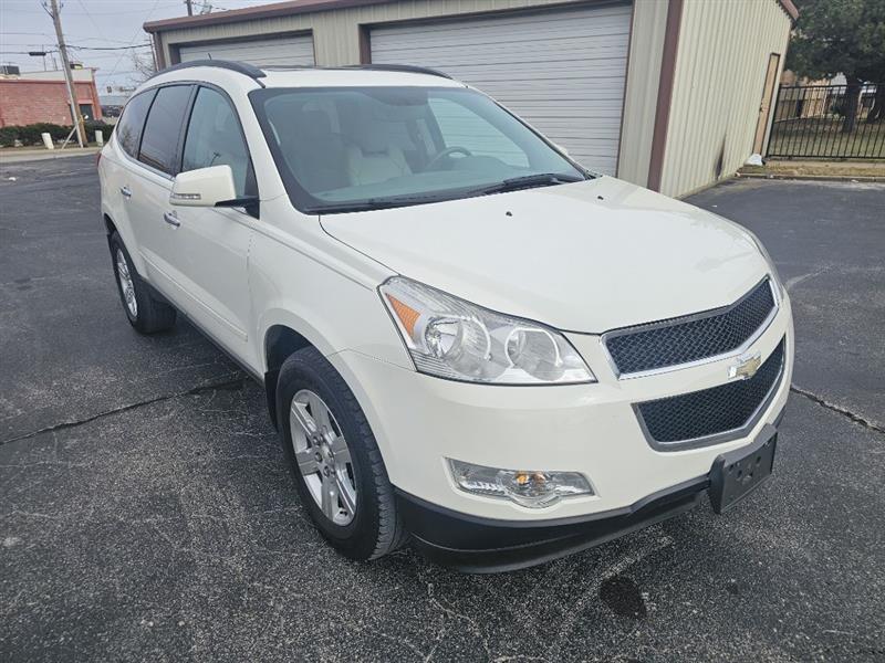 2011 Chevrolet Traverse 2LT FWD