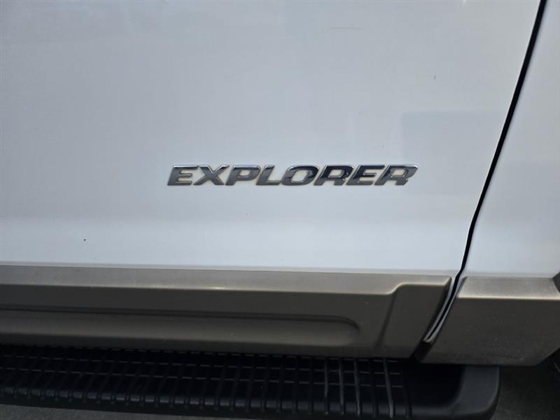 Ford Explorer Eddie Bauer 4WD 2002
