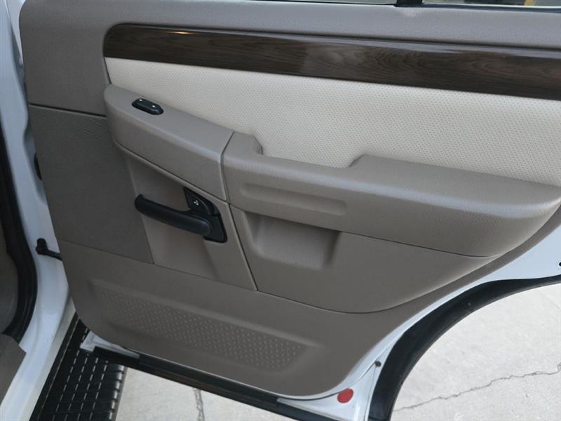 Ford Explorer Eddie Bauer 4WD 2002