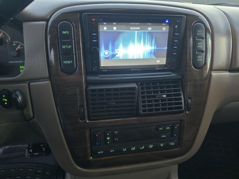 Ford Explorer Eddie Bauer 4WD 2002