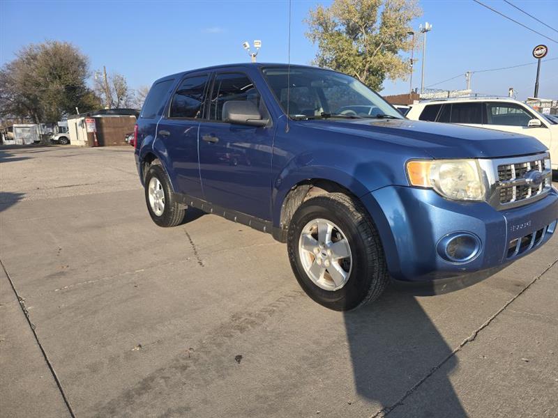 2009 Ford Escape XLS FWD AT