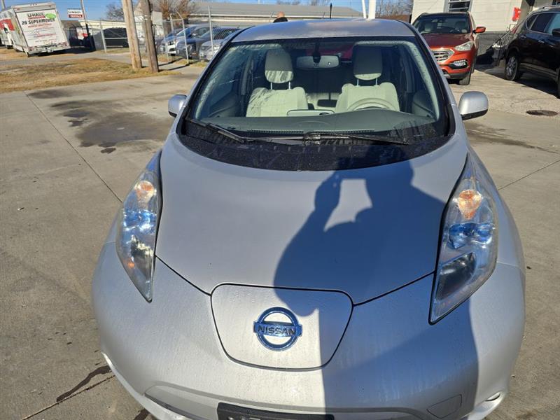 Nissan Leaf SV 2011
