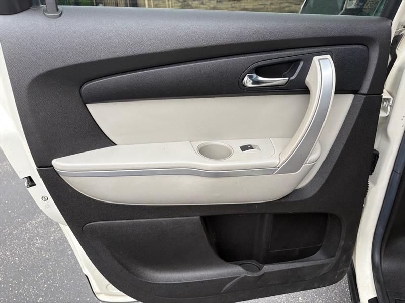 GMC Acadia SLT-2 FWD 2008