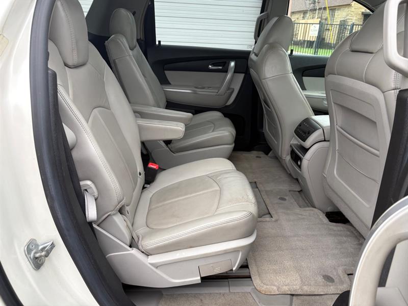 GMC Acadia SLT-2 FWD 2008