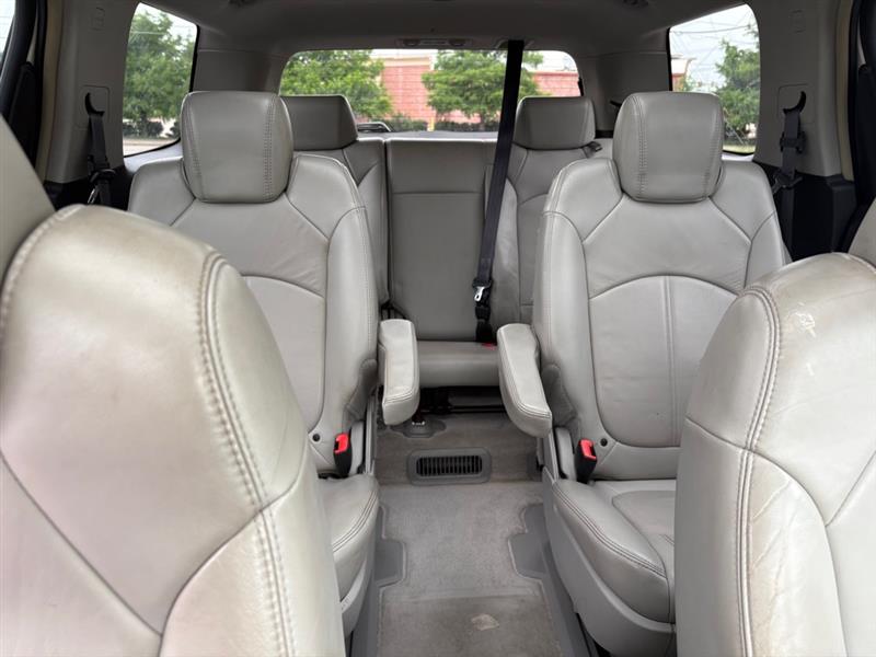 GMC Acadia SLT-2 FWD 2008