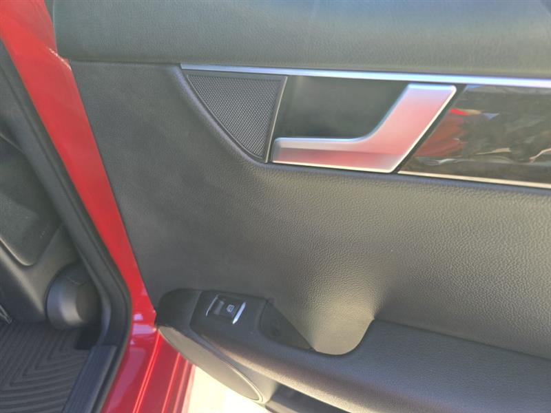 Mercedes-Benz C-Class C300 4MATIC Sport Sedan 2014