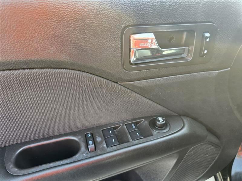 Ford Fusion SE 2010