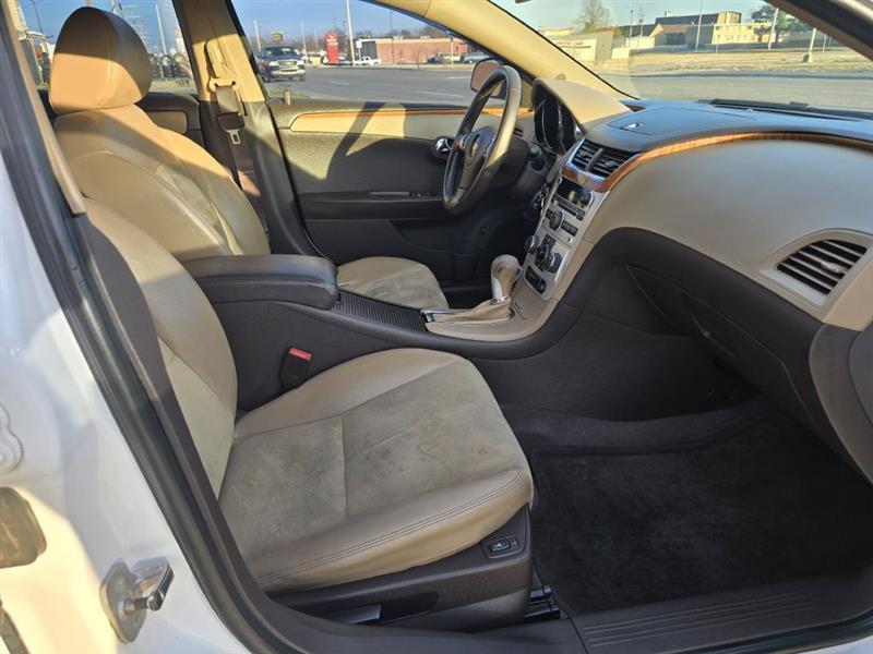 Chevrolet Malibu 2LT 2011