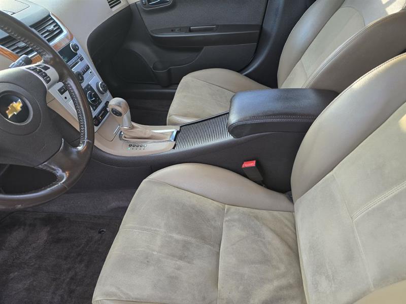 Chevrolet Malibu 2LT 2011