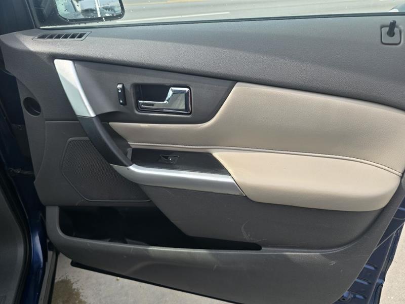 Ford Edge SE FWD 2012