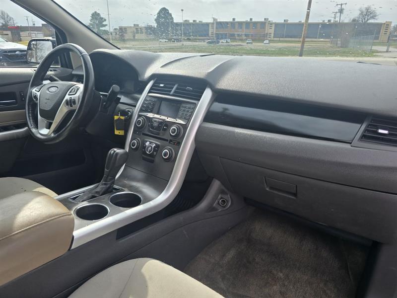 Ford Edge SE FWD 2012