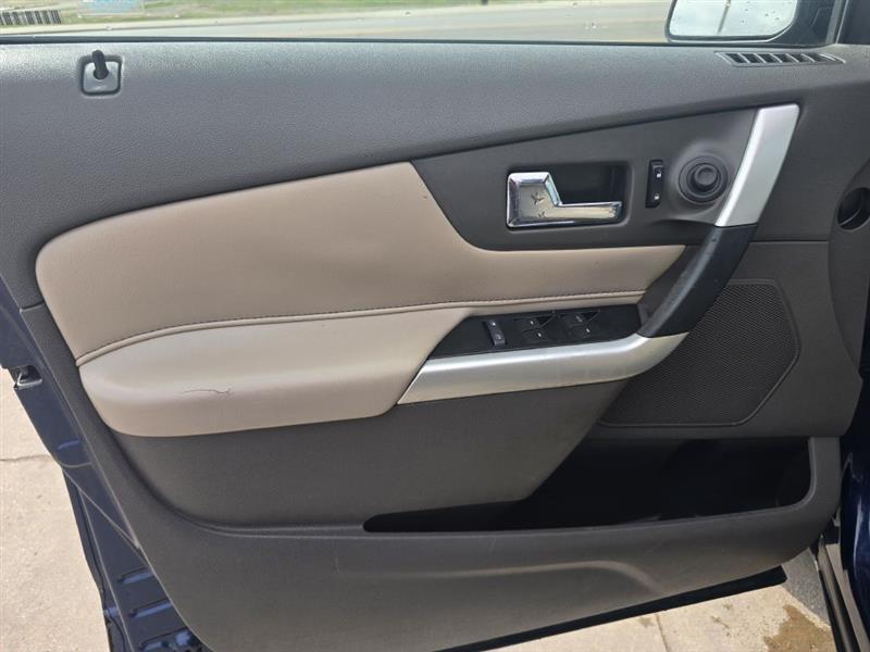 Ford Edge SE FWD 2012