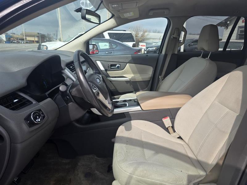 Ford Edge SE FWD 2012